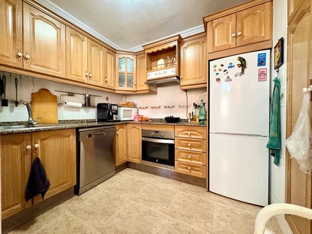 3 soveværelse Byhus til salg i Playa Flamenca, Orihuela med swimmingpool - € 225.000 (Ref: 10165606)