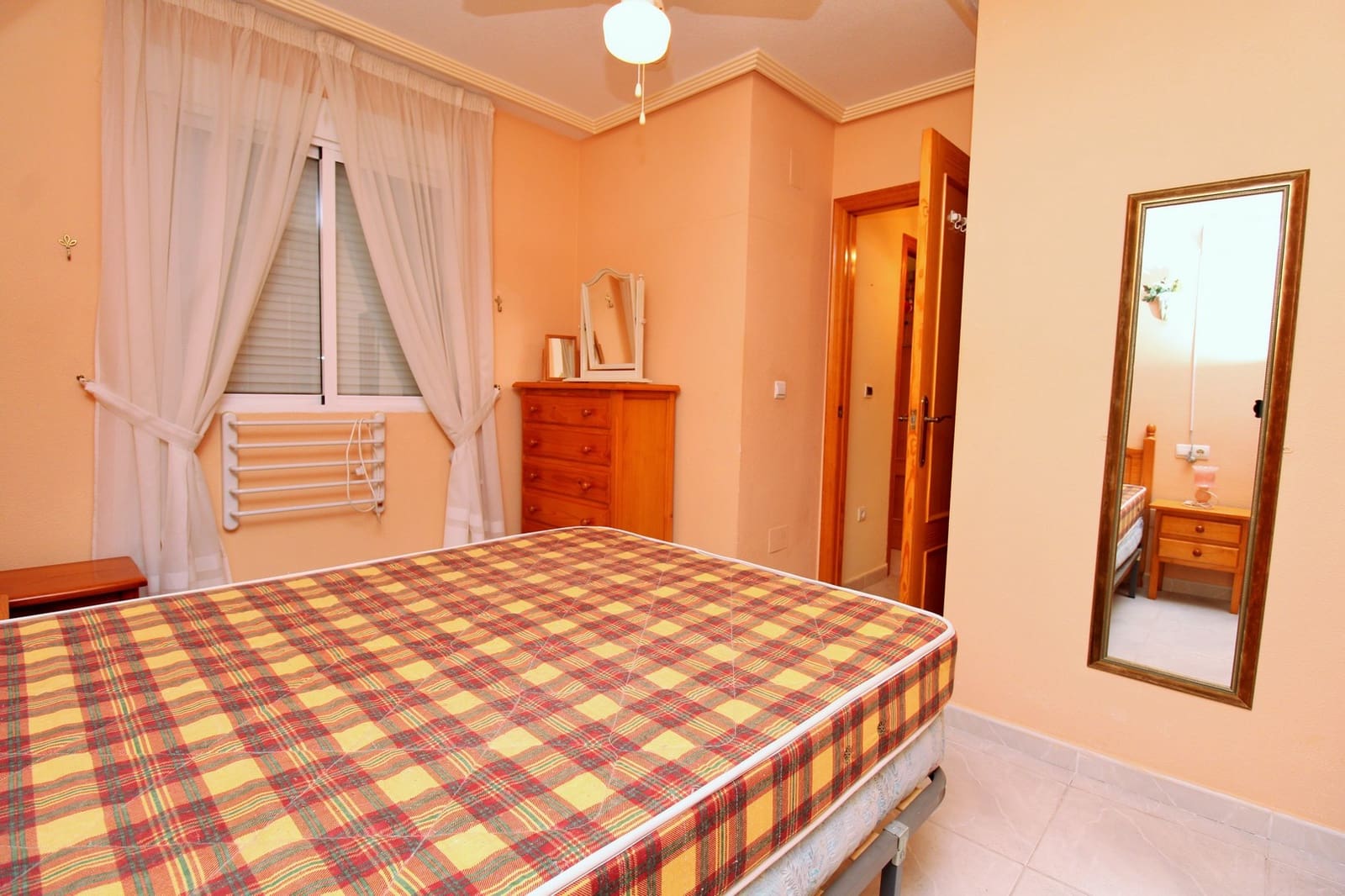 3 sypialnia Apartament na sprzedaż w Playa Flamenca z basenem garażem - 169 000 € (Ref: 10167494)