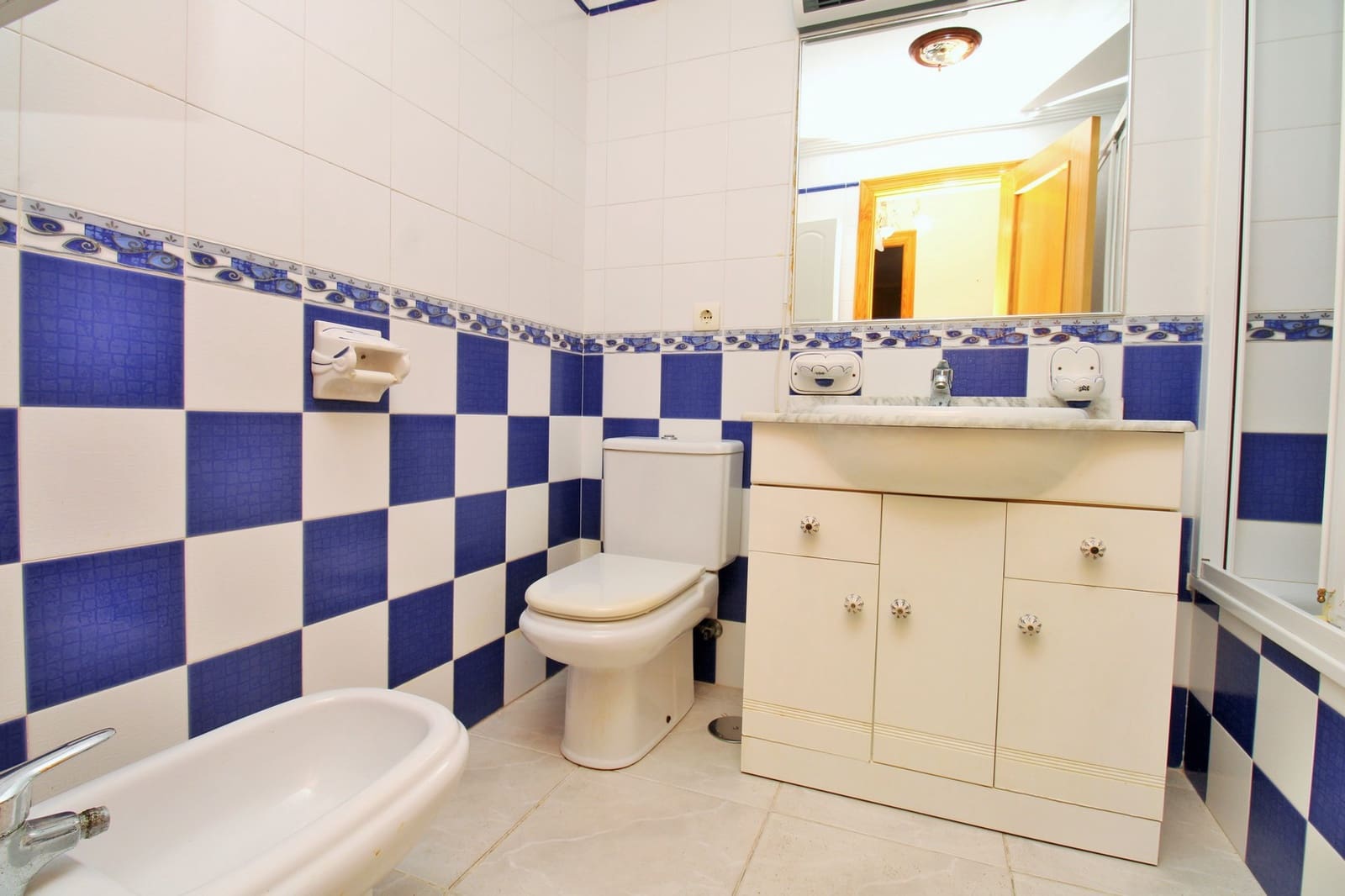 3 sypialnia Apartament na sprzedaż w Playa Flamenca z basenem garażem - 169 000 € (Ref: 10167494)