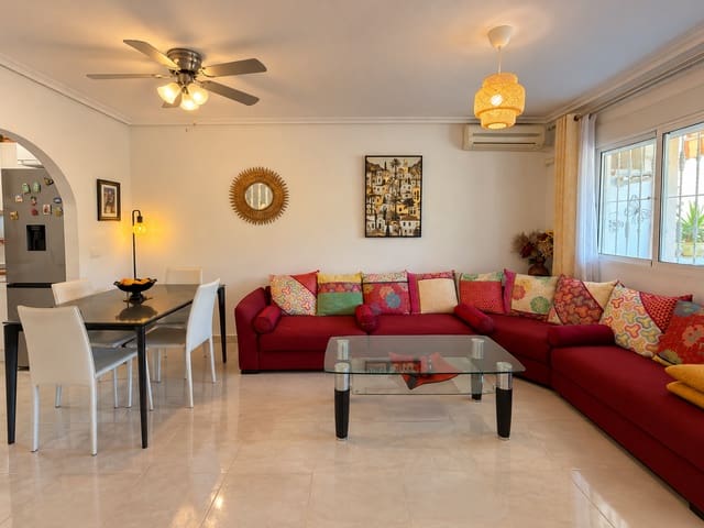 Casa de 3 habitaciones en Playa Flamenca, Orihuela en venta con piscina garaje - 215.000 € (Ref: 10181005)