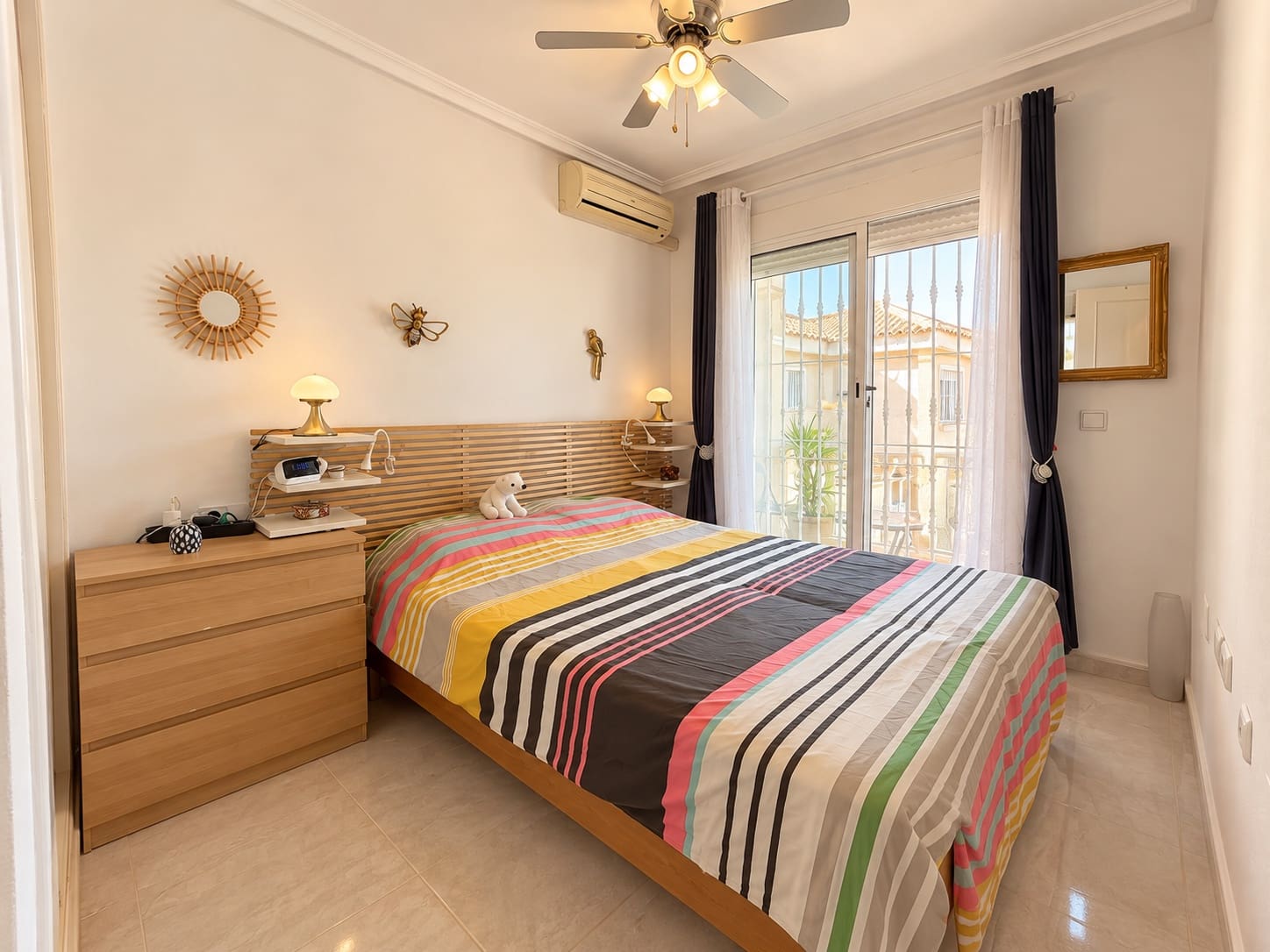 Casa de 3 habitaciones en Playa Flamenca en venta con piscina garaje - 215.000 € (Ref: 10181005)