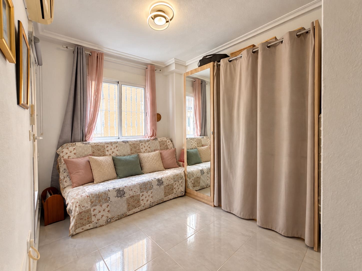 Casa de 3 habitaciones en Playa Flamenca en venta con piscina garaje - 215.000 € (Ref: 10181005)