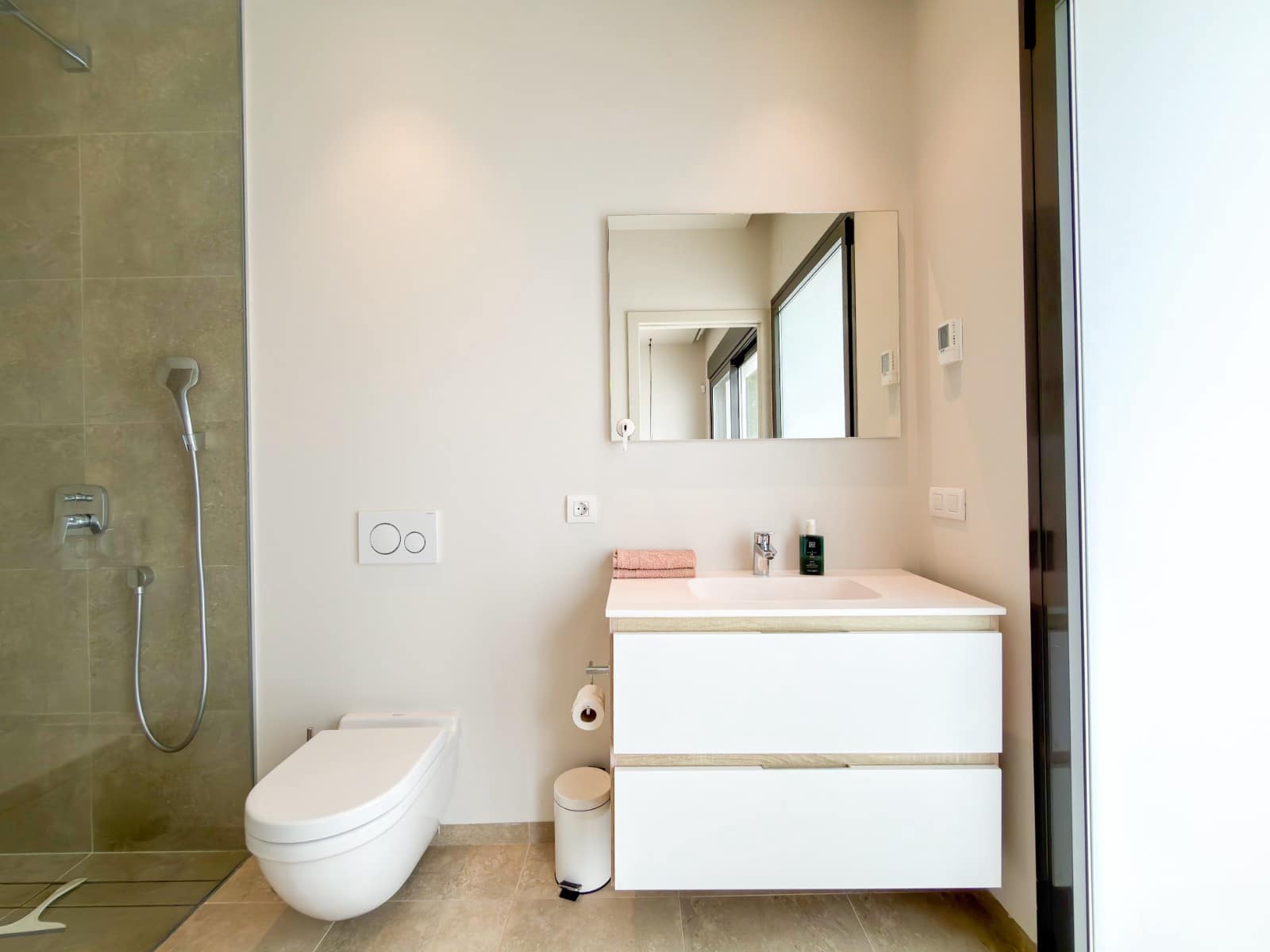 Chalet de 3 habitaciones en Las Colinas Golf en venta con piscina garaje - 995.000 € (Ref: 10181006)