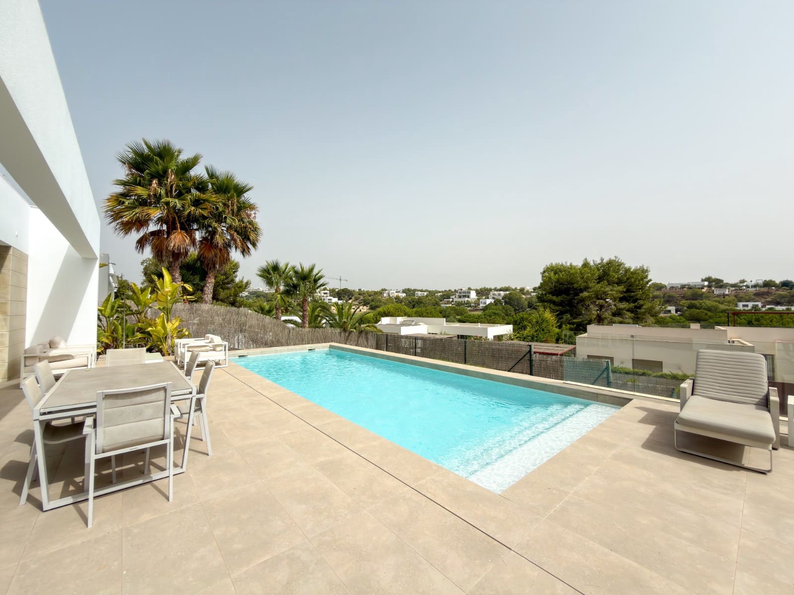 Chalet de 3 habitaciones en Las Colinas Golf en venta con piscina garaje - 995.000 € (Ref: 10181006)