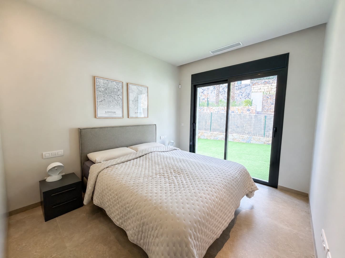 Chalet de 3 habitaciones en Las Colinas Golf en venta con piscina garaje - 995.000 € (Ref: 10181006)