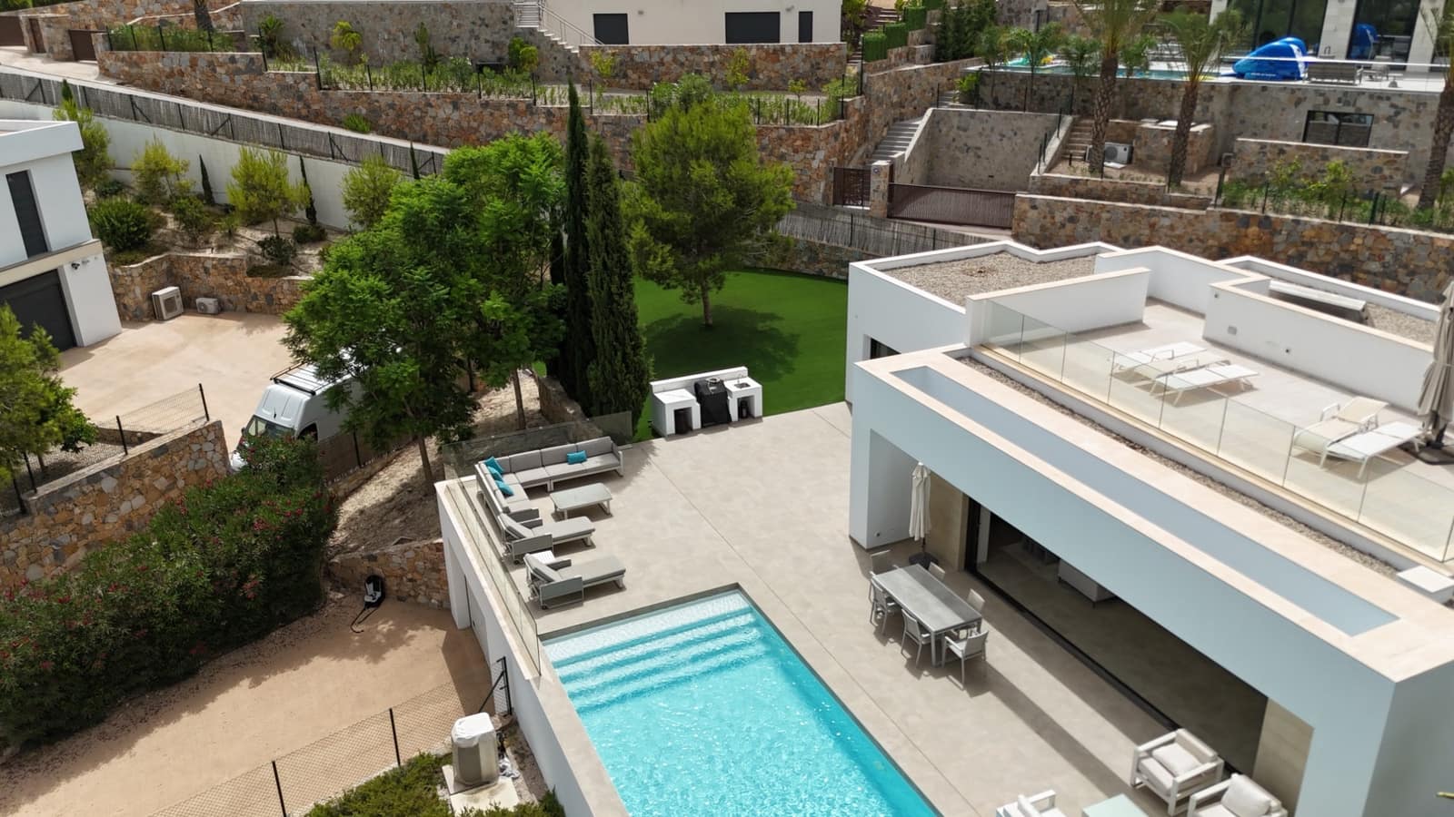 Chalet de 3 habitaciones en Las Colinas Golf en venta con piscina garaje - 995.000 € (Ref: 10181006)