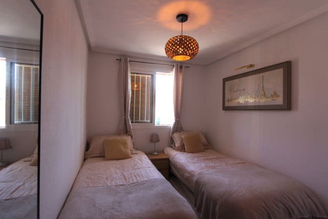 2 chambre Appartement à vendre à Playa Flamenca avec piscine - 265 000 € (Ref: 10181013)