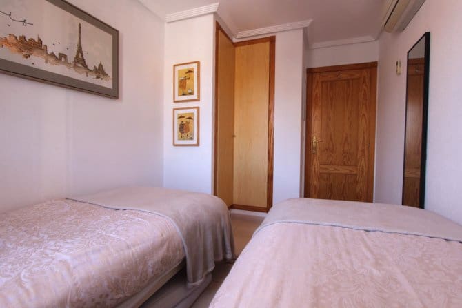 2 chambre Appartement à vendre à Playa Flamenca avec piscine - 265 000 € (Ref: 10181013)