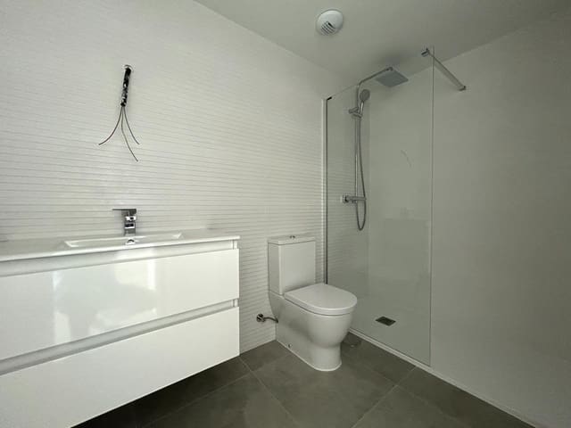 2 soverom Leilighet til salgs i Dehesa de Campoamor, Orihuela med svømmebasseng garasje - € 360 000 (Ref: 10185869)