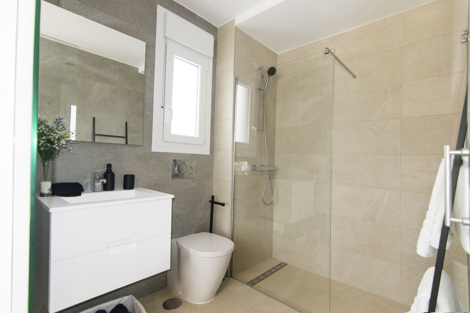 3 Zimmer Villa zu verkaufen in San Miguel de Salinas mit Pool - 349.000 € (Ref: 8279496)