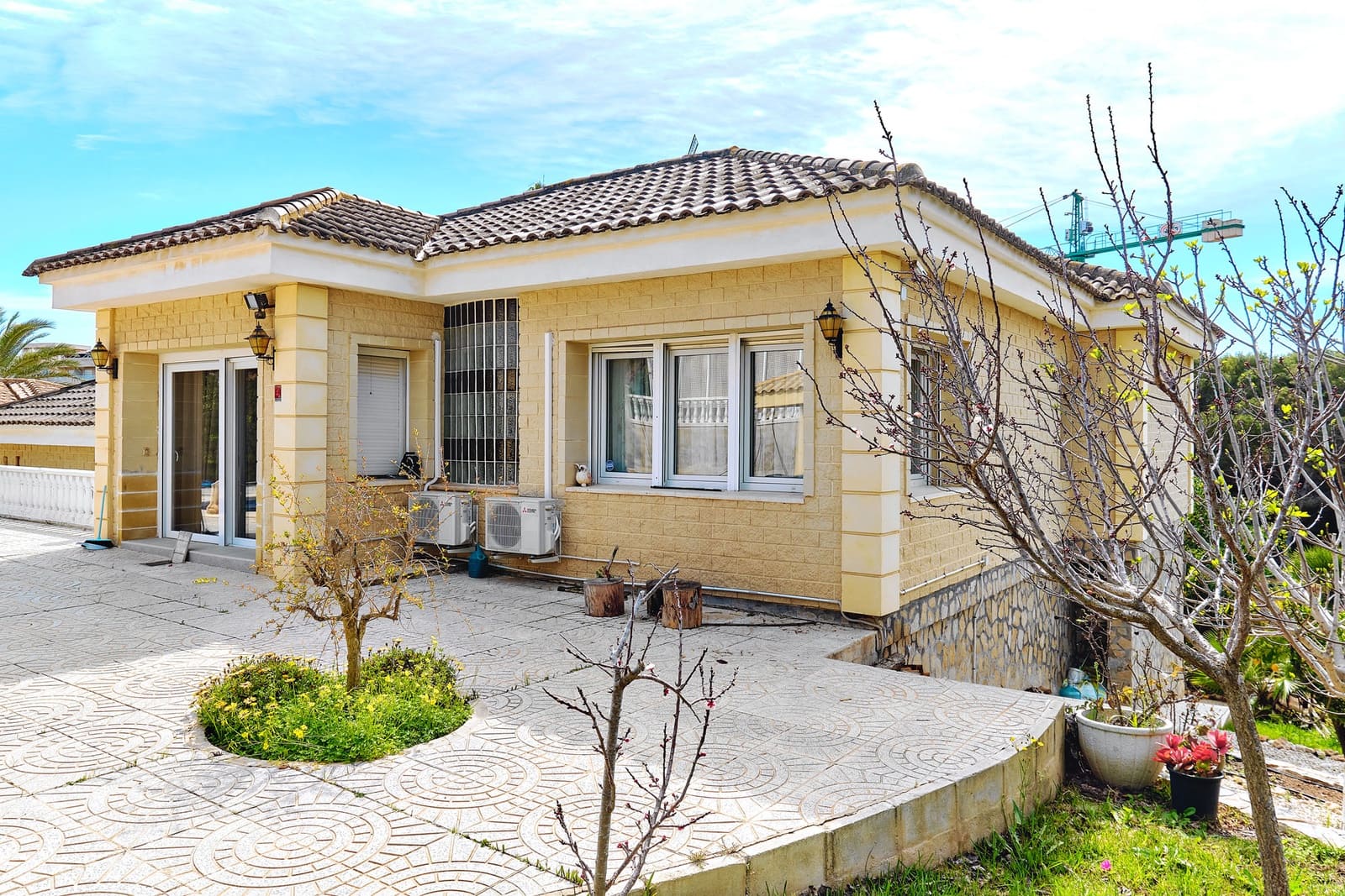 4 bedroom Villa for sale in Dehesa de Campoamor with pool - € 990,000 (Ref: 8279527)