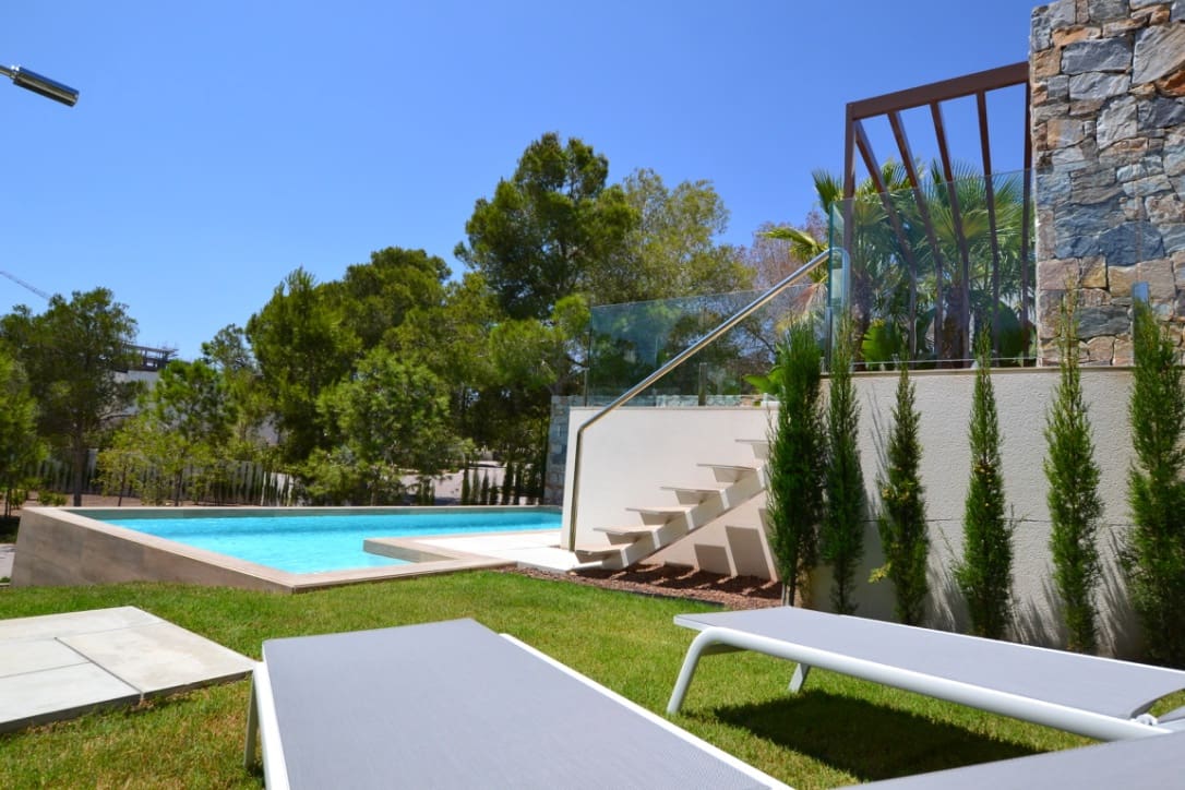 4 bedroom Villa for sale in San Miguel de Salinas with pool - € 630,000 (Ref: 8279534)