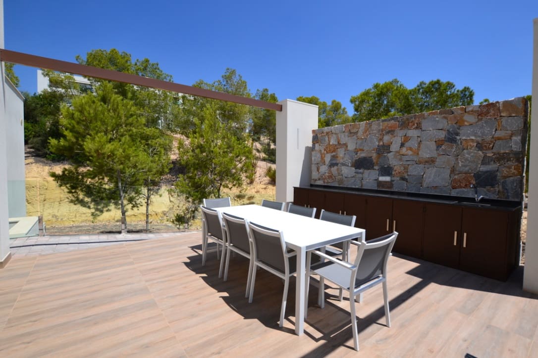 4 bedroom Villa for sale in San Miguel de Salinas with pool - € 630,000 (Ref: 8279534)