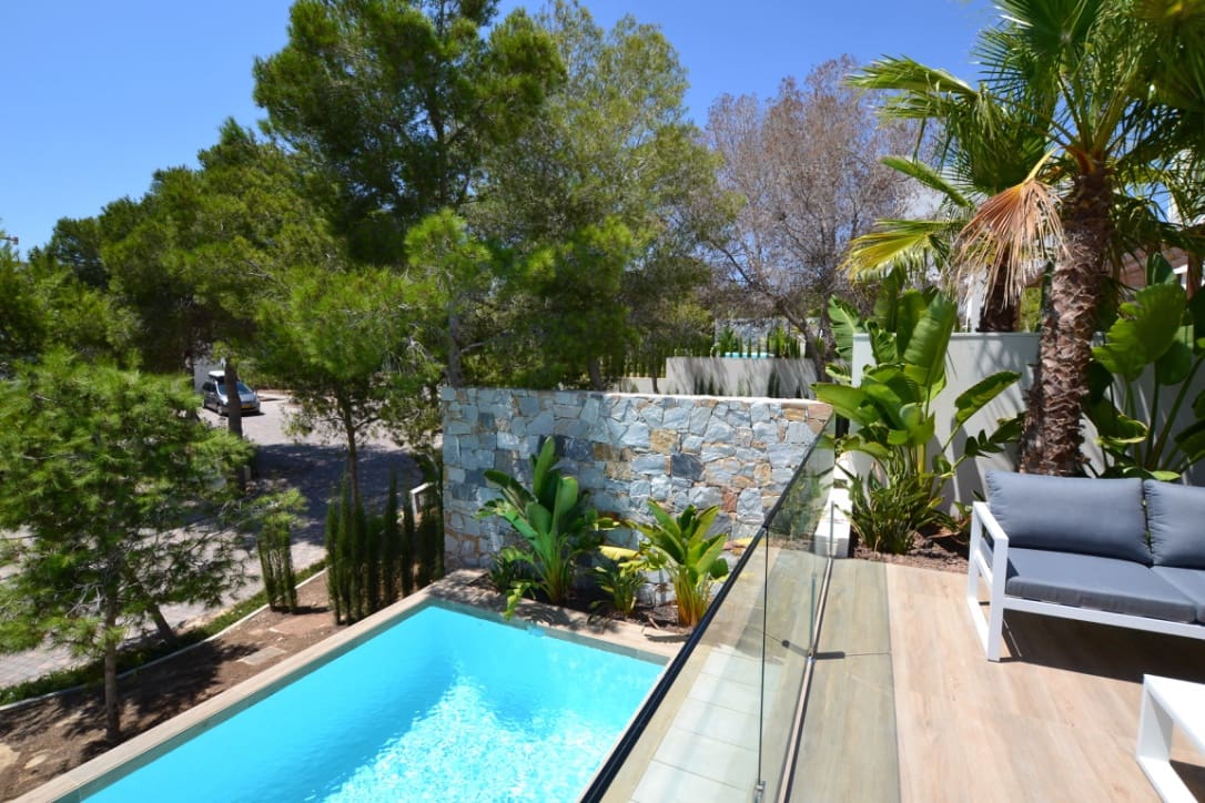 4 bedroom Villa for sale in San Miguel de Salinas with pool - € 630,000 (Ref: 8279534)