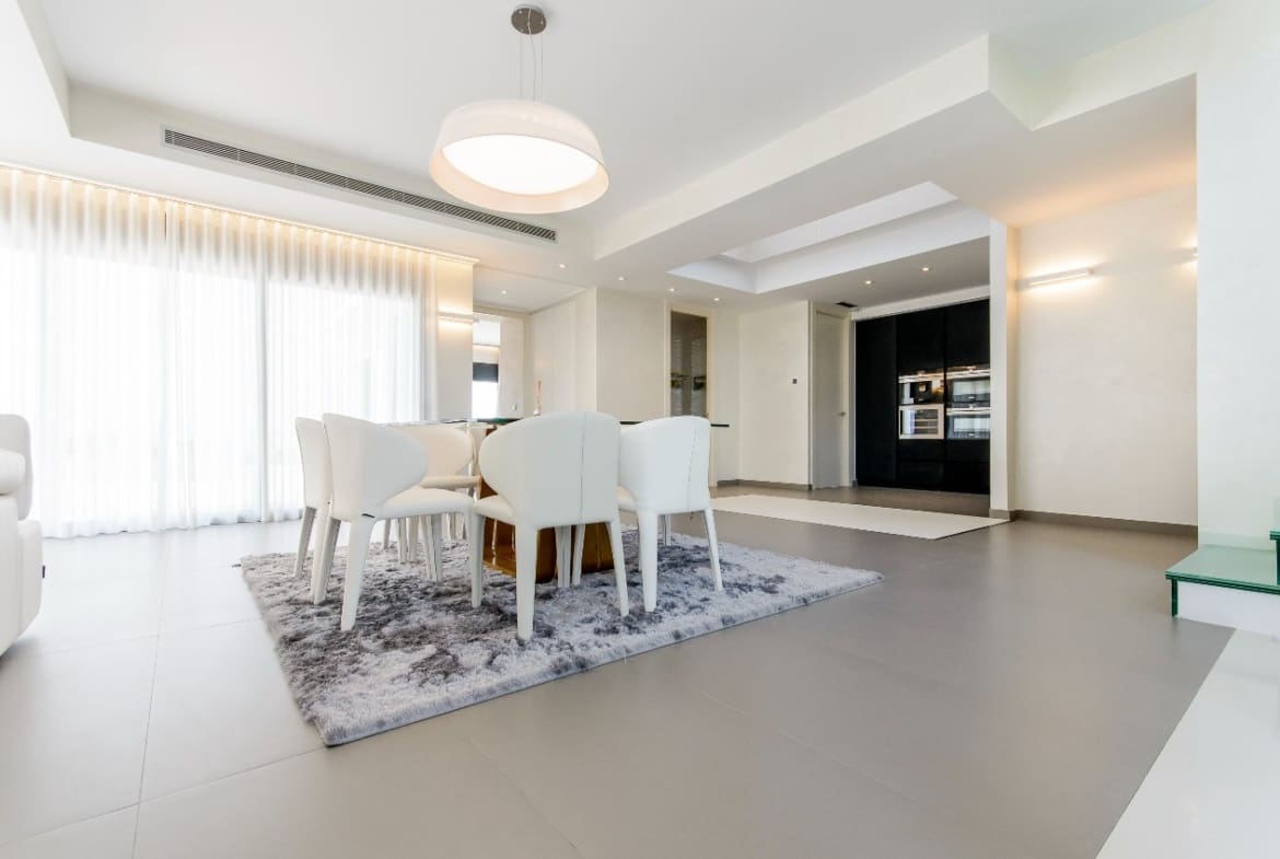 3 bedroom Villa for sale in Cabo Roig with pool - € 1,050,000 (Ref: 8279546)