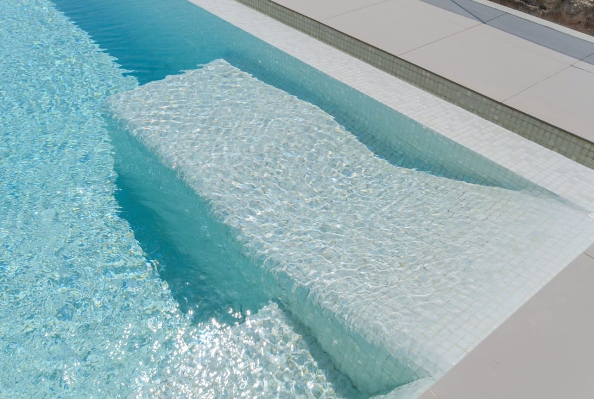 3 bedroom Villa for sale in Cabo Roig with pool - € 1,050,000 (Ref: 8279546)