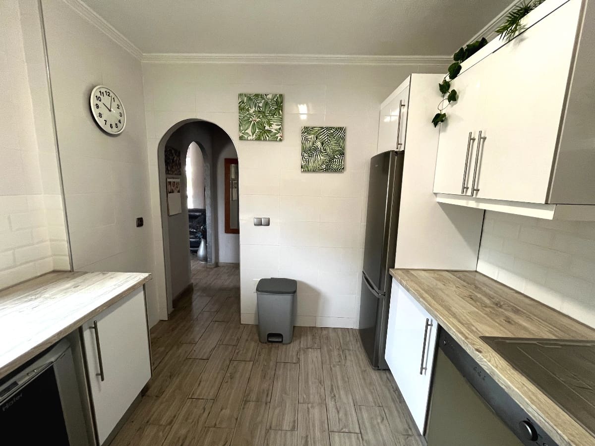 4 sypialnia Willa na sprzedaż w Playa Flamenca z basenem - 399 000 € (Ref: 8279701)