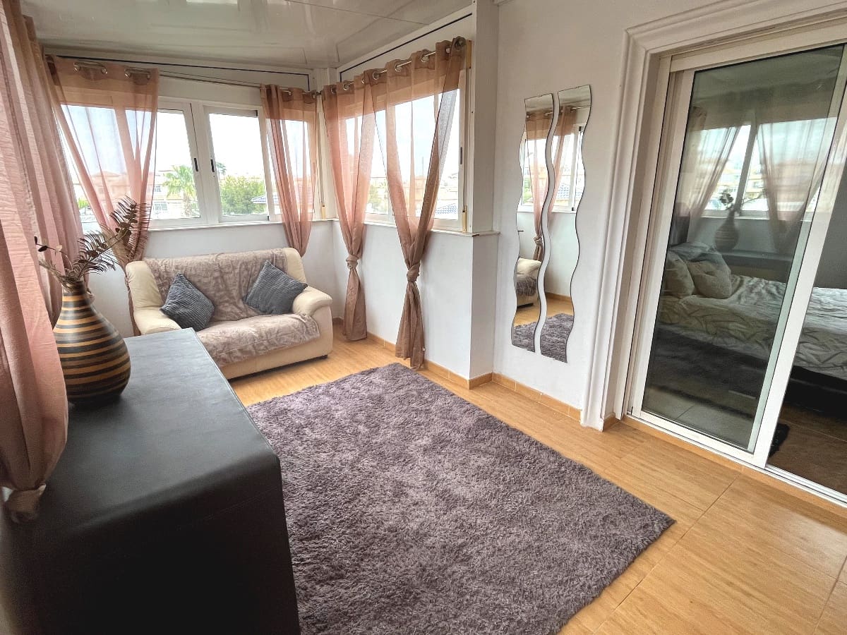 4 sypialnia Willa na sprzedaż w Playa Flamenca z basenem - 399 000 € (Ref: 8279701)