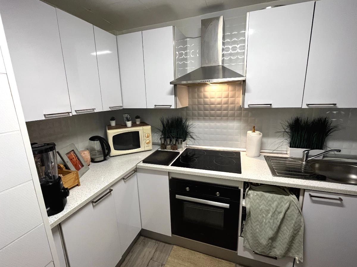 4 sypialnia Willa na sprzedaż w Playa Flamenca z basenem - 399 000 € (Ref: 8279701)