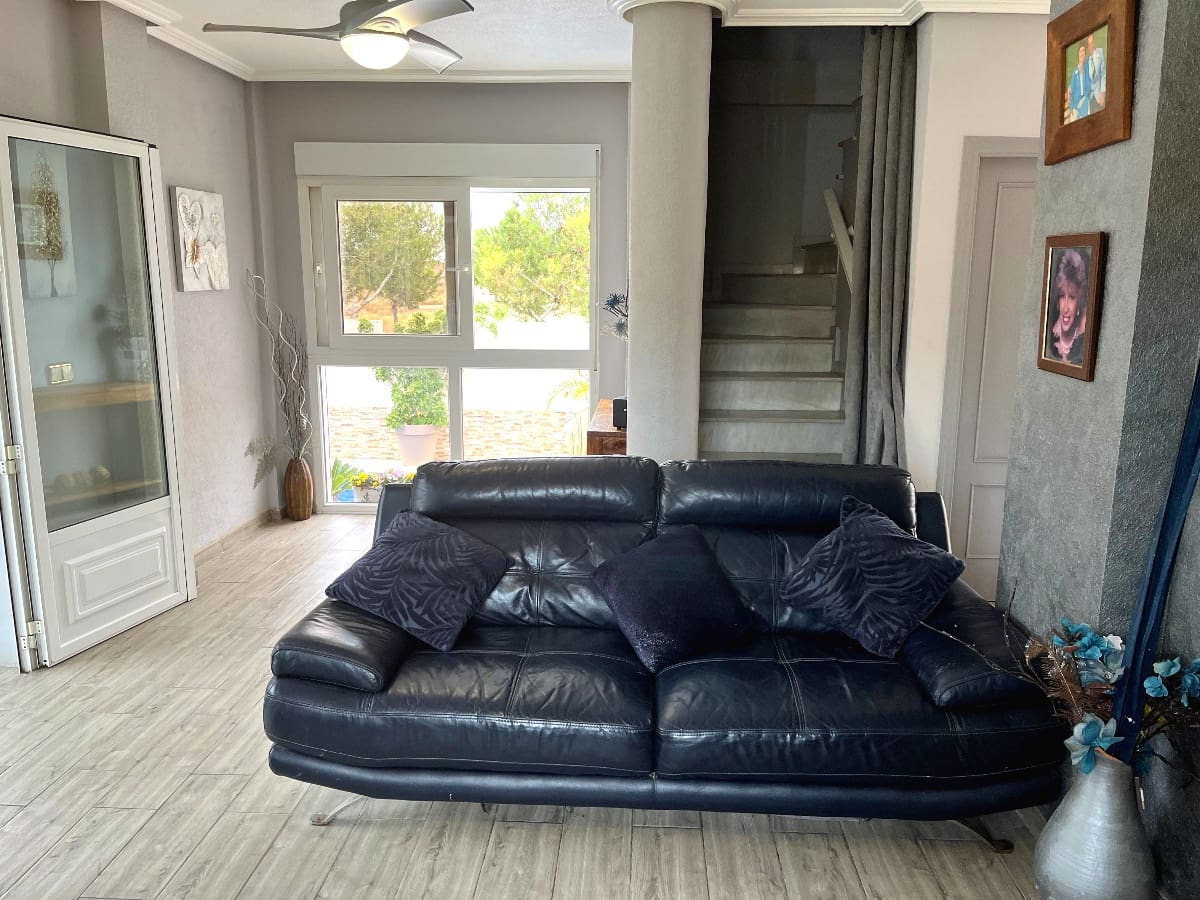 4 quarto Moradia para venda em La Zenia com piscina - 399 000 € (Ref: 8279702)