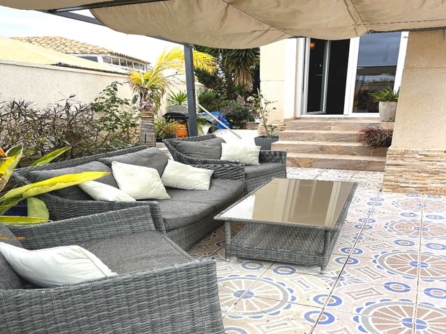 4 camera da letto Villa in vendita in La Zenia, Orihuela con piscina - 399.000 € (Rif: 8279702)