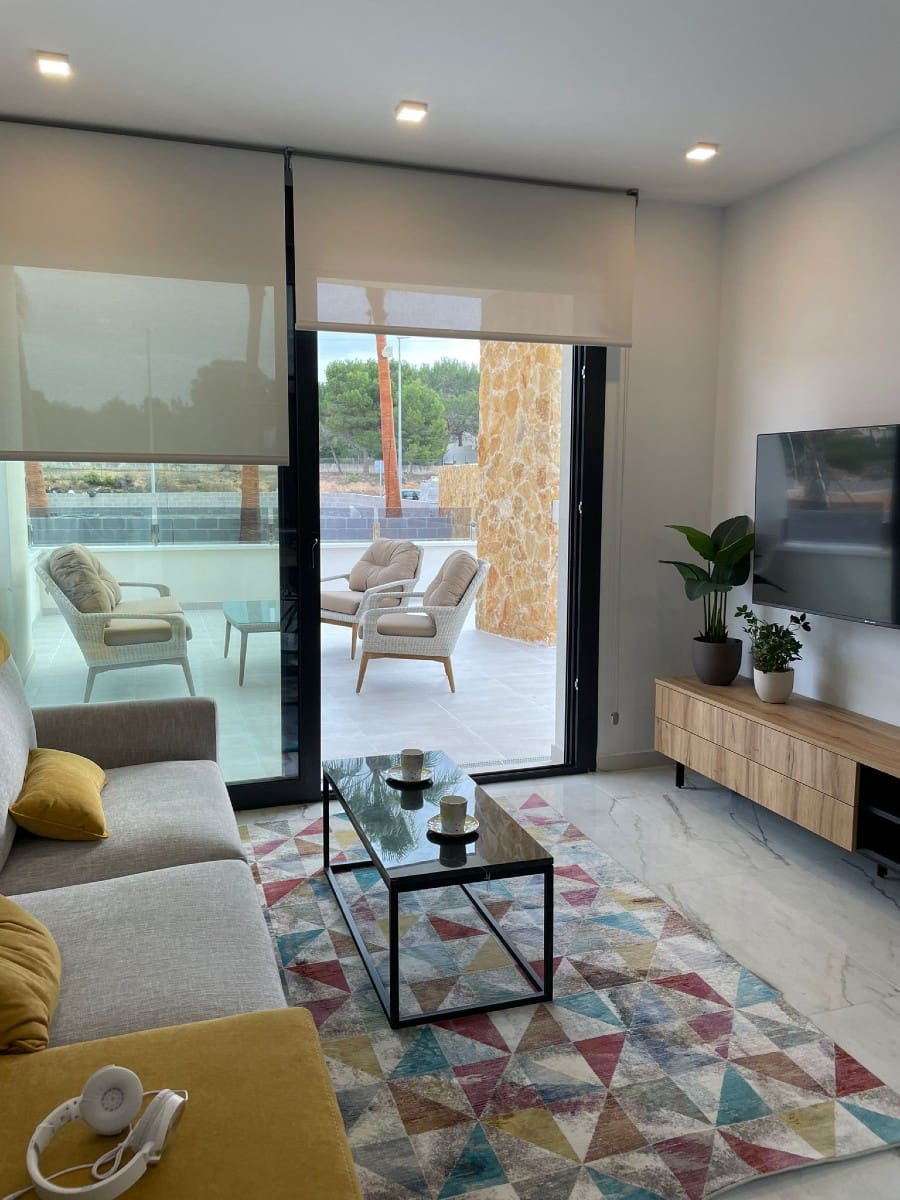 2 bedroom Apartment for sale in Playa Flamenca with pool garage - € 269,000 (Ref: 8316591)