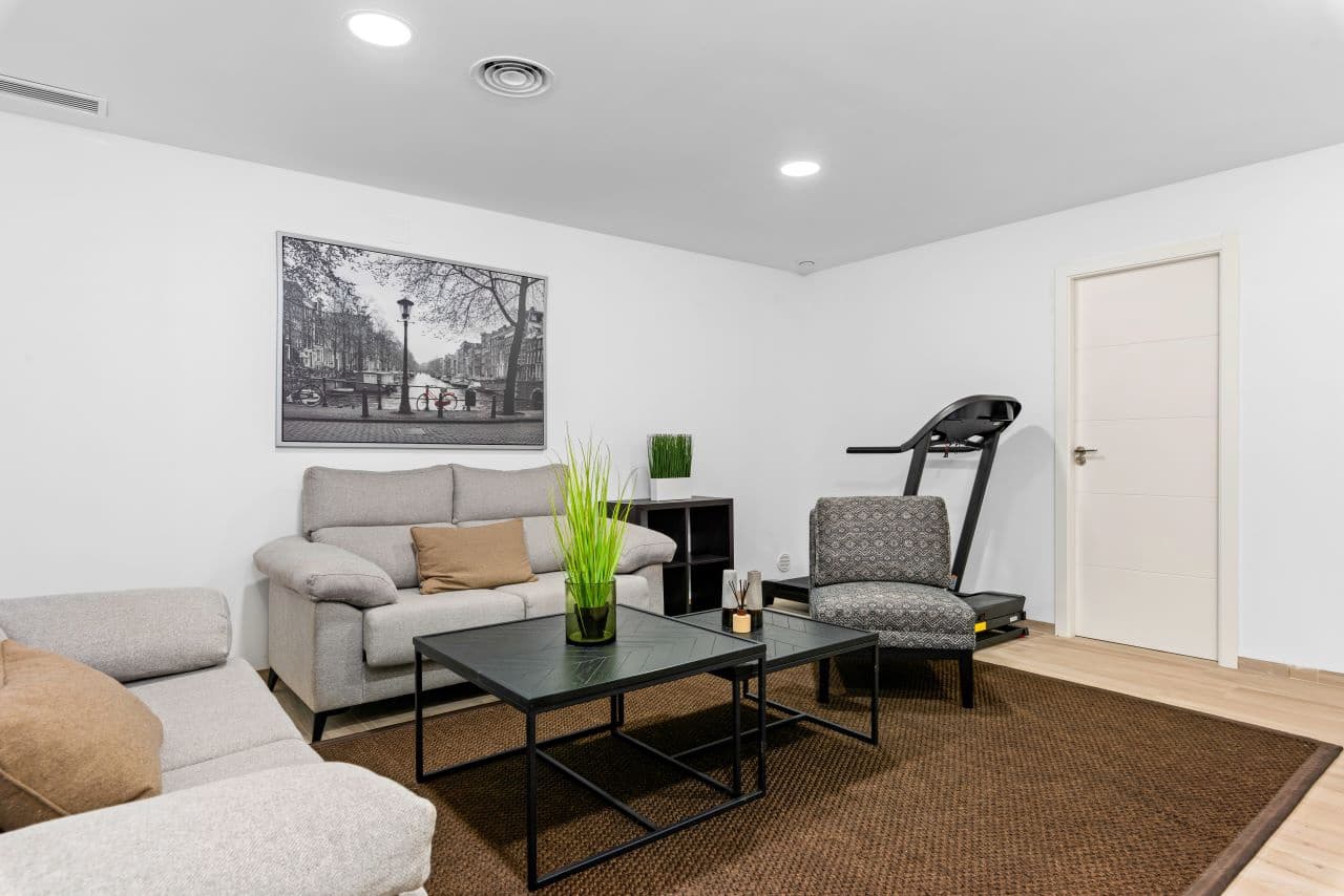 5 Zimmer Villa zu verkaufen in Orihuela Costa mit Pool Garage - 829.000 € (Ref: 8488320)