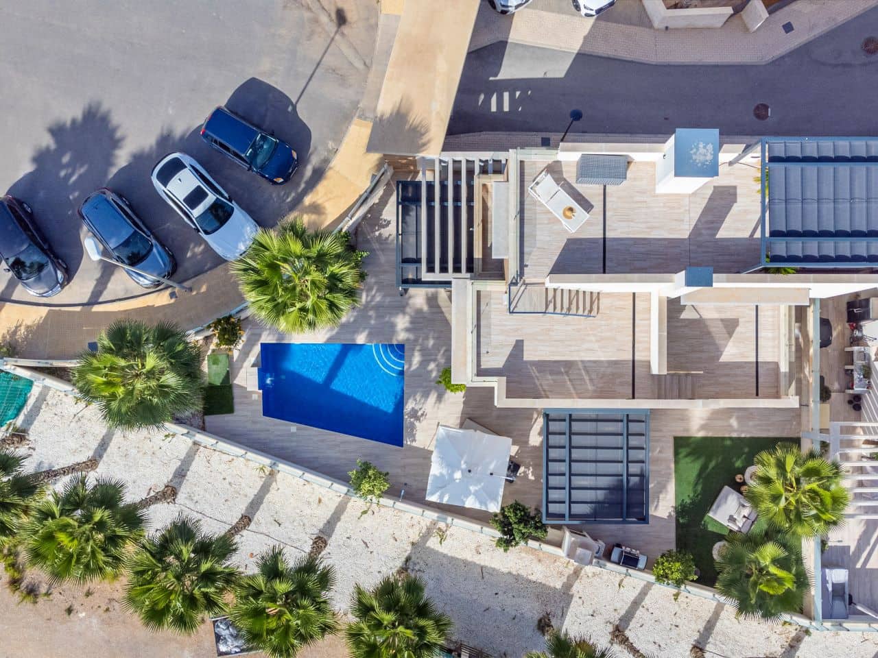 5 Zimmer Villa zu verkaufen in Orihuela Costa mit Pool Garage - 829.000 € (Ref: 8488320)