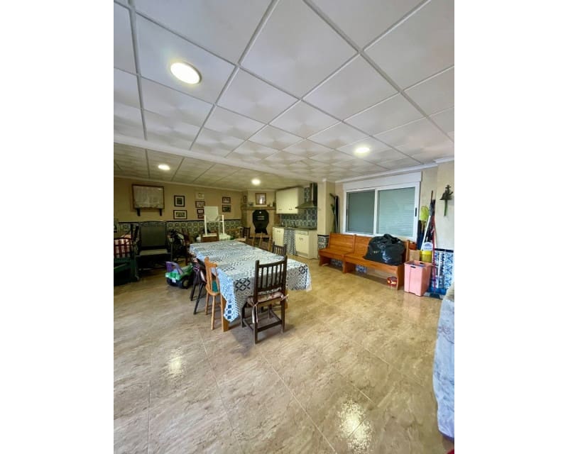 4 quarto Moradia para venda em Torrevieja com piscina garagem - 465 000 € (Ref: 8738655)