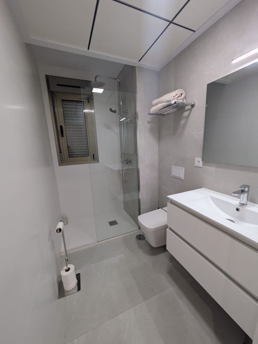 4 soveværelse Villa til salg i Villamartin med swimmingpool garage - € 625.000 (Ref: 8774056)