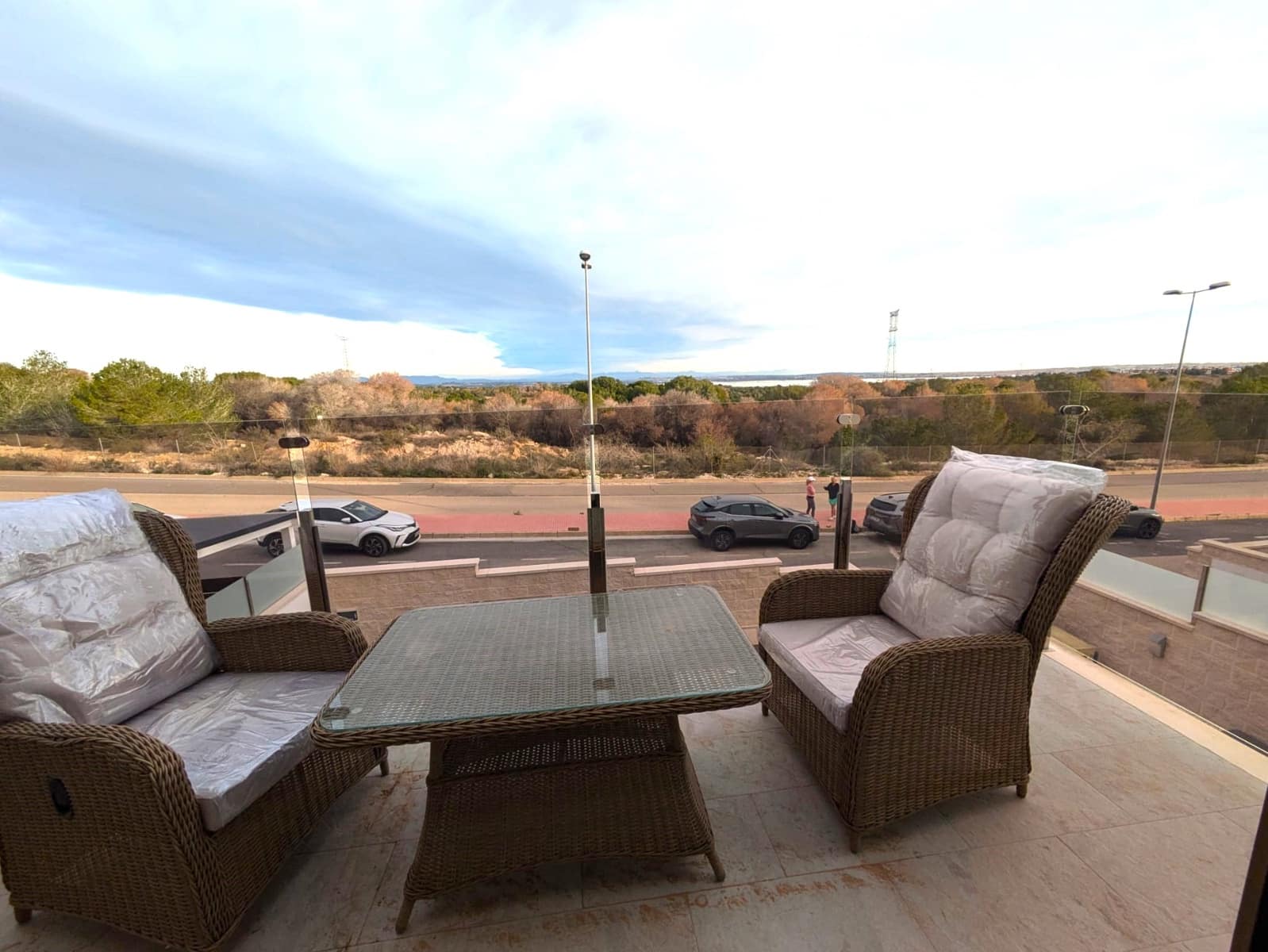 4 soveværelse Villa til salg i Villamartin med swimmingpool garage - € 625.000 (Ref: 8774056)