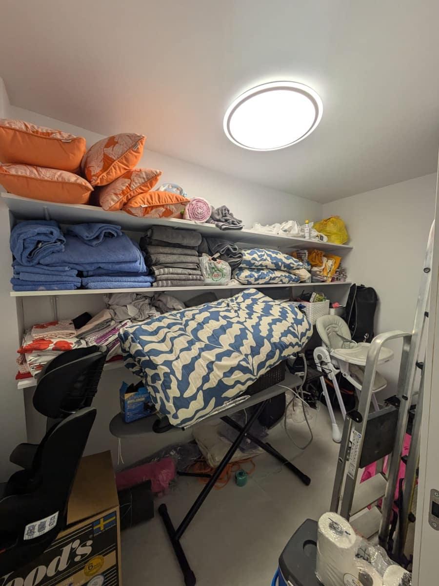 Huvila myytävänä paikassa Villamartin mukana uima-altaan 
autotalli - 625 000 € (Ref: 8774056)