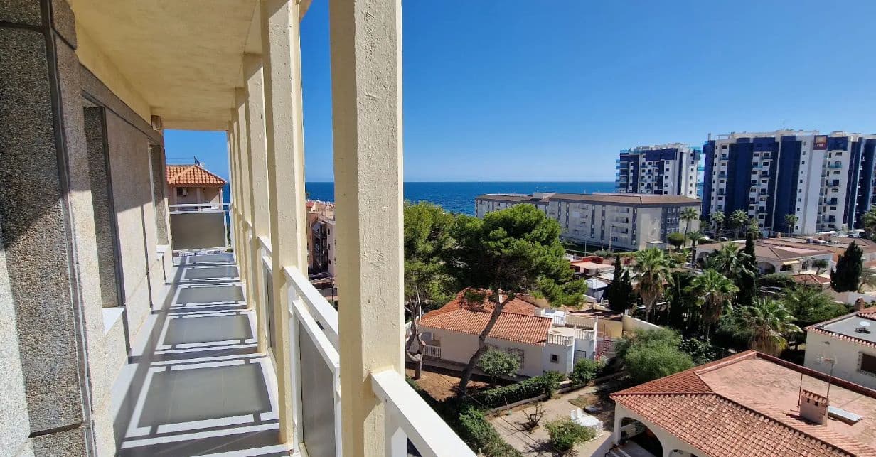 2 soveværelse Lejlighed til salg i Punta Prima med swimmingpool - € 179.900 (Ref: 8787958)