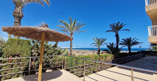 2 soveværelse Lejlighed til salg i Punta Prima, Torrevieja med swimmingpool - € 179.900 (Ref: 8787958)
