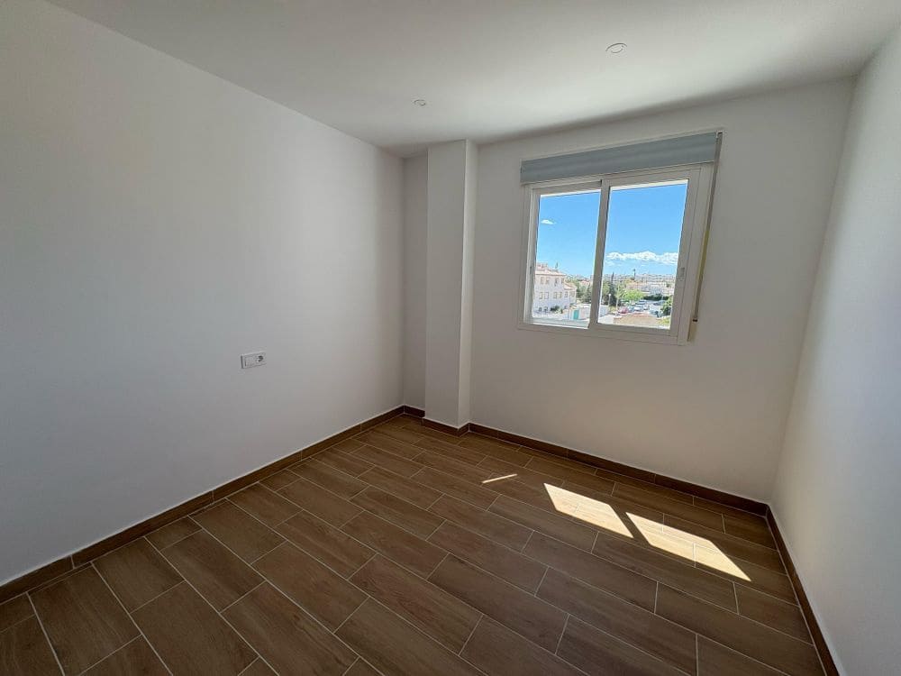 2 bedroom Apartment for sale in Punta Prima with pool - € 195,000 (Ref: 8968752)