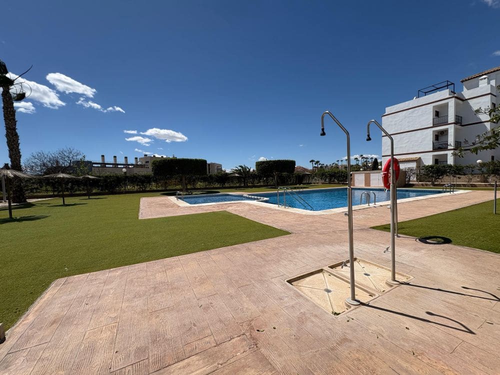 2 bedroom Apartment for sale in Punta Prima with pool - € 195,000 (Ref: 8968752)