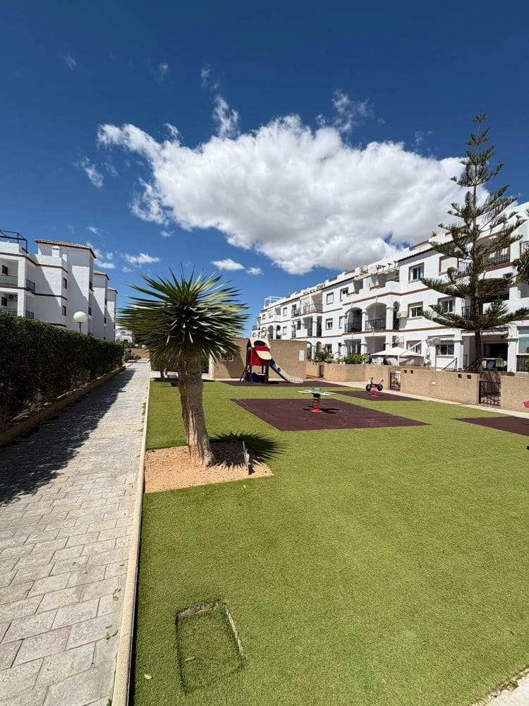 2 bedroom Apartment for sale in Punta Prima with pool - € 195,000 (Ref: 8968752)