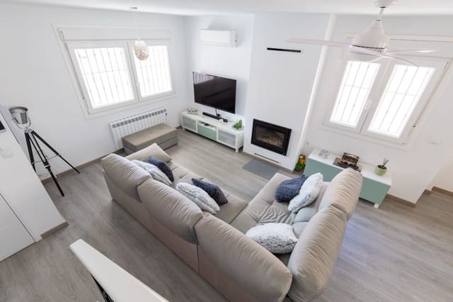 4 makuuhuone Huvila myytävänä paikassa Las Filipinas mukana uima-altaan - 325 000 € (Ref: 8973316)