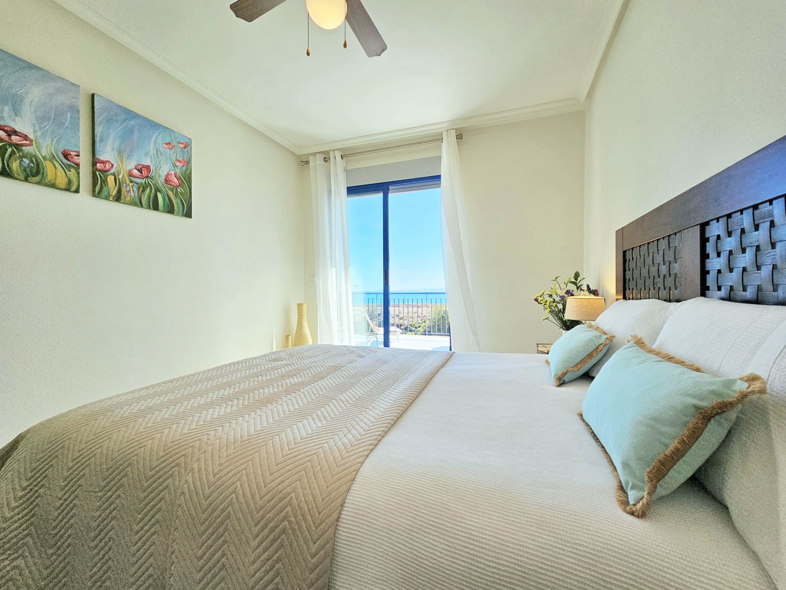 4 bedroom Villa for sale in Cabo Roig with pool garage - € 720,000 (Ref: 8987173)