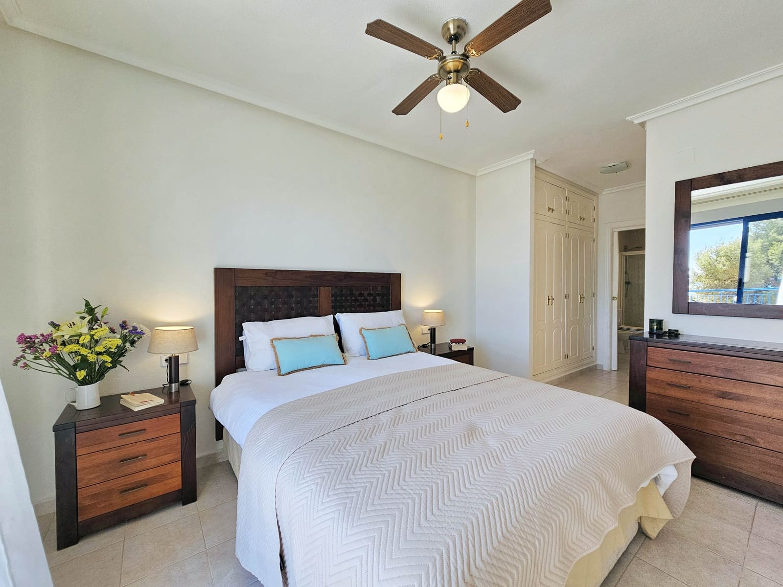 4 bedroom Villa for sale in Cabo Roig with pool garage - € 720,000 (Ref: 8987173)