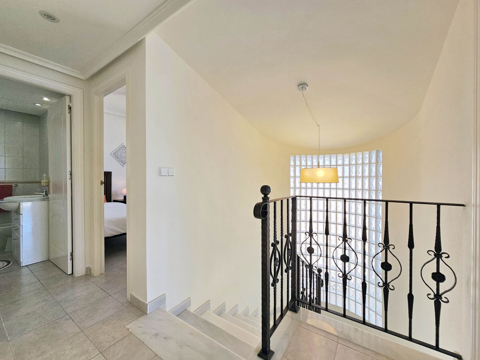 4 bedroom Villa for sale in Cabo Roig with pool garage - € 720,000 (Ref: 8987173)