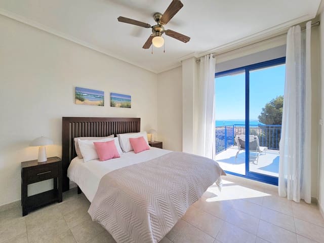 4 bedroom Villa for sale in Cabo Roig, Orihuela with pool garage - € 720,000 (Ref: 8987173)