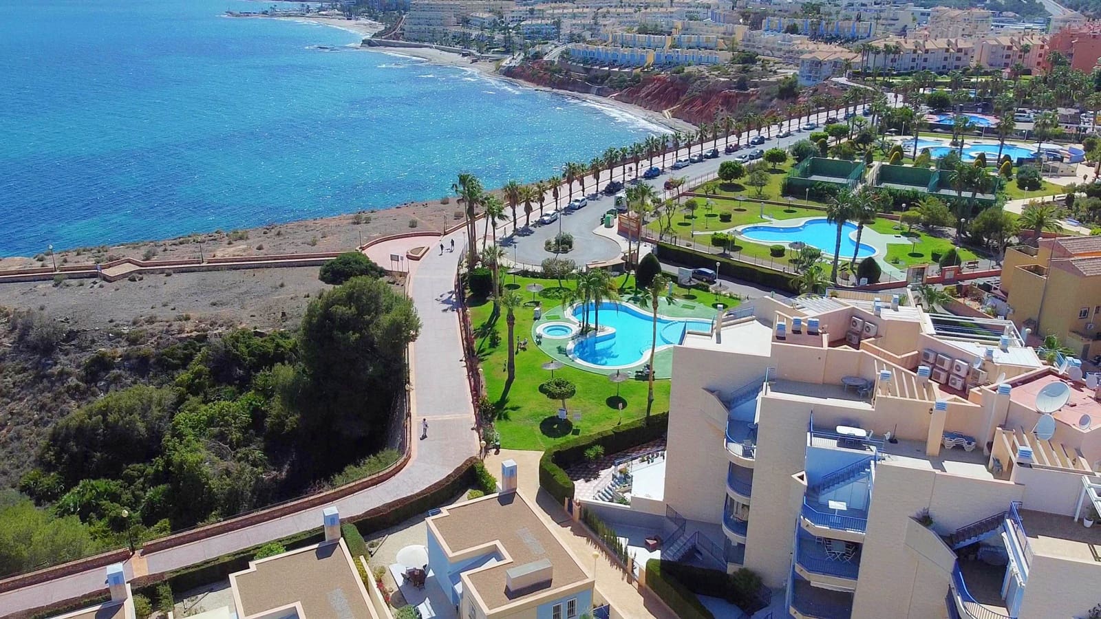 4 bedroom Villa for sale in Cabo Roig with pool garage - € 720,000 (Ref: 8987173)