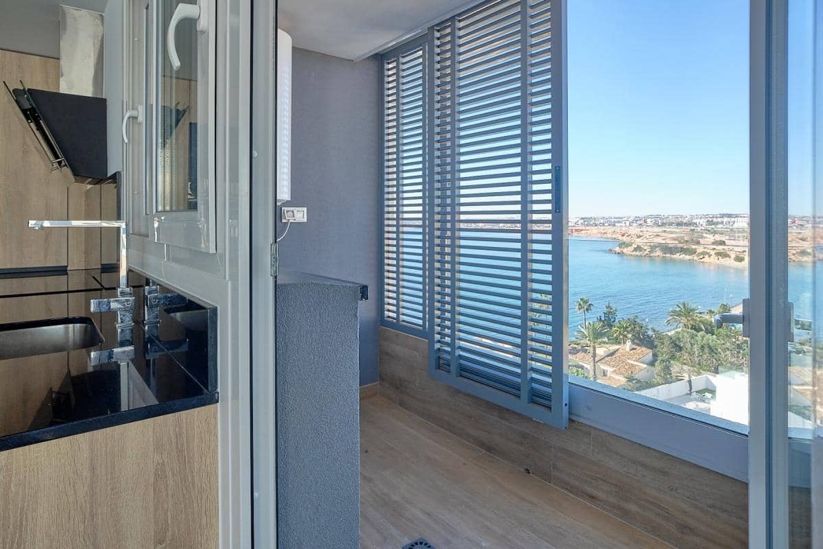 2 soverom Penthouse til salgs i Punta Prima med svømmebasseng garasje - € 599 000 (Ref: 8987176)