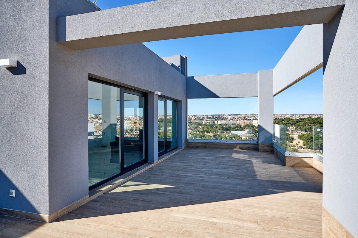 2 soverom Penthouse til salgs i Punta Prima med svømmebasseng garasje - € 599 000 (Ref: 8987176)