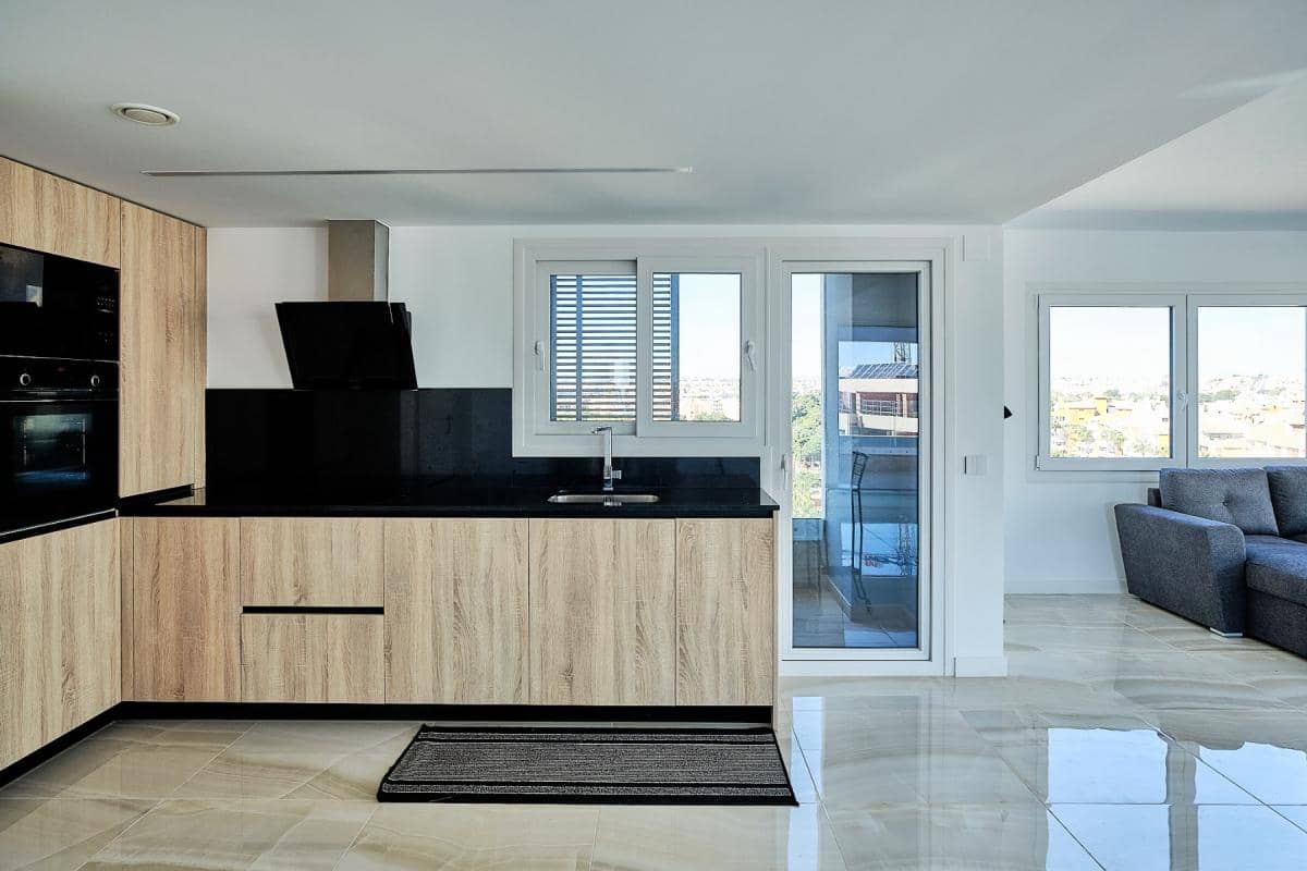 2 soverom Penthouse til salgs i Punta Prima med svømmebasseng garasje - € 599 000 (Ref: 8987176)