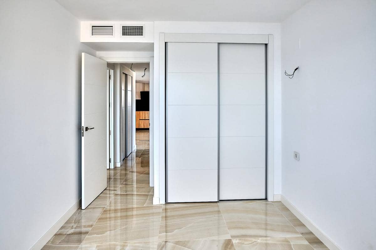 2 soverom Penthouse til salgs i Punta Prima med svømmebasseng garasje - € 599 000 (Ref: 8987176)