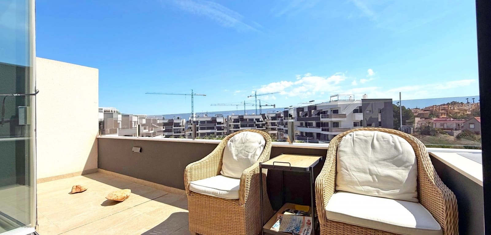 2 bedroom Apartment for sale in Torrevieja with pool garage - € 264,950 (Ref: 9015634)