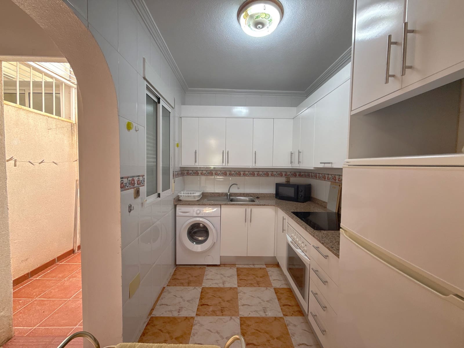 2 soveværelse Byhus til salg i Cabo Roig med swimmingpool garage - € 189.950 (Ref: 9099637)