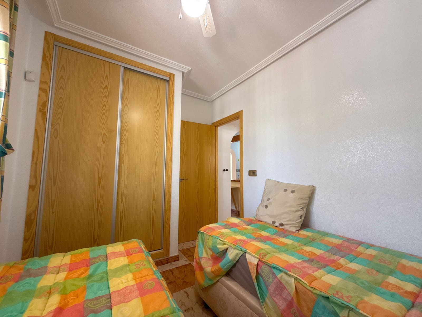 2 soveværelse Byhus til salg i Cabo Roig med swimmingpool garage - € 189.950 (Ref: 9099637)